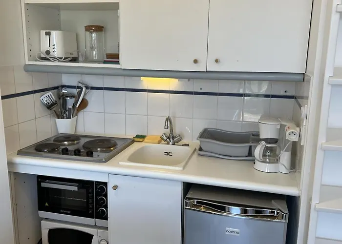 2 Pièces En Bord De Avec Accès Direct à La De Cabourg, Proche Thalassothérapie - Fr-1-487-336 Appartement