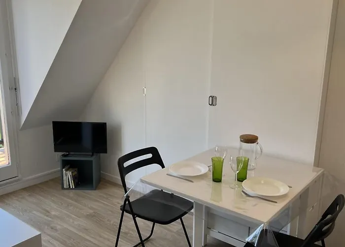 Appartement 2 Pièces En Bord De Avec Accès Direct à La De Cabourg, Proche Thalassothérapie - Fr-1-487-336